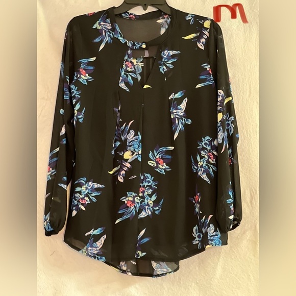 no brand Tops - LADIES BLACK TOP WITH BLUE FLOWERS
